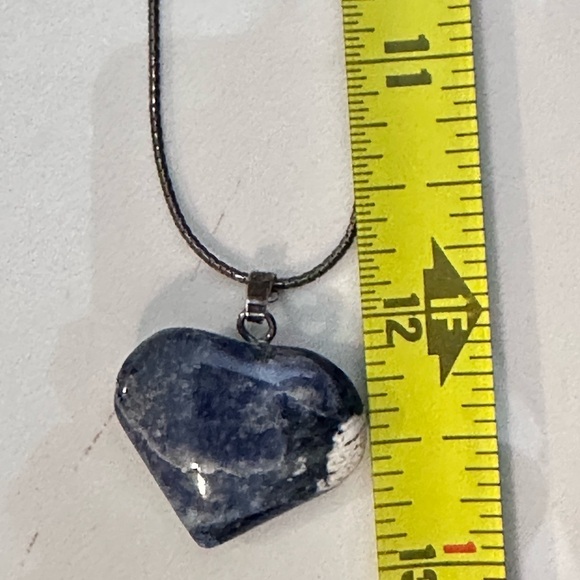 SODALITE GEMSTONE HEART PENDANT NECKLACE BLUE 23’ BOX CHAIN EUC 0684 R - Picture 7 of 11